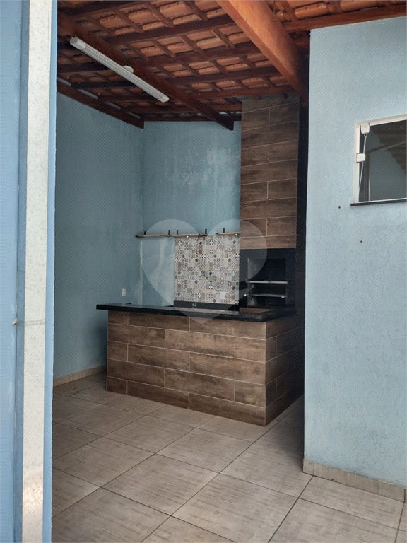 Casa térrea no Cidade Aracy .