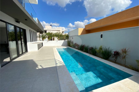 Casa à Venda no Condomínio Damha II