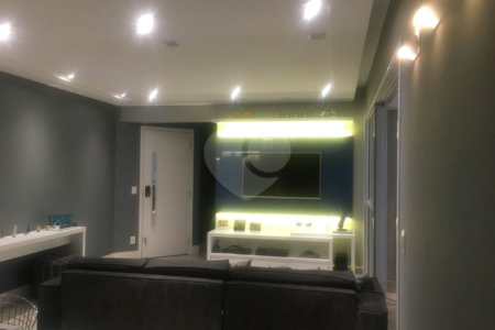 Apartamento à venda com 3 suítes em Vila Bertioga, São Paulo, SP