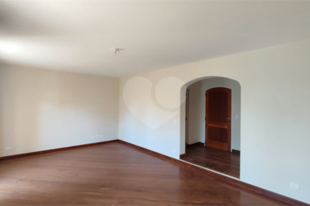 Apartamento de 3 dormitórios à Venda - Jardim Bethânia