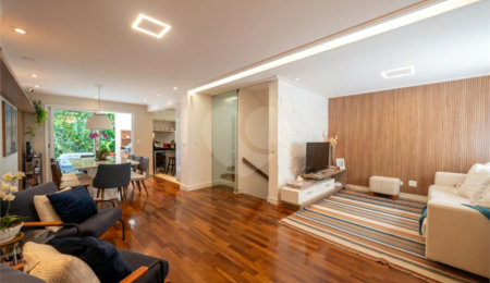 Casa à venda com 4 quartos, sendo 2 suítes,  em Jardim Colombo, São Paulo, SP