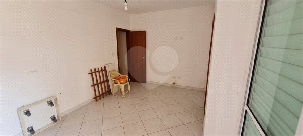 Sobrado a venda no Ipiranga de 220m² com 4 suítes e 2 vagas.Estuda permuta.