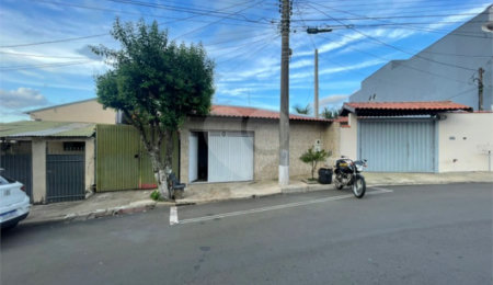 Casa à venda com 2 quartos, sendo 1 suíte,  em Vila Nossa Senhora de Fátima, São Carlos, SP