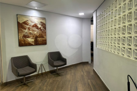 Apartamento de 2 quartos em Chácara Cruzeiro do Sul ( Cangaíba ).