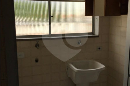 Apartamento com 68m², 2 dormitórios, sendo 1 suíte, 1 vaga, à venda na Vila Matilde.