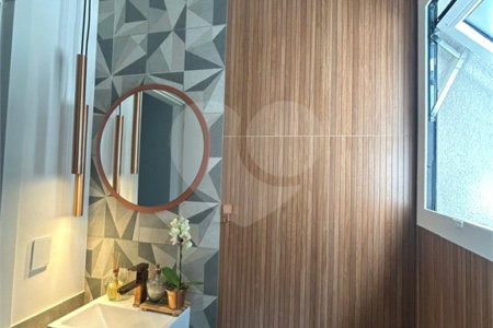 Belíssima Casa à venda com 453m², 4 suítes e 5 vagas de garagem em Atibaia!!!!