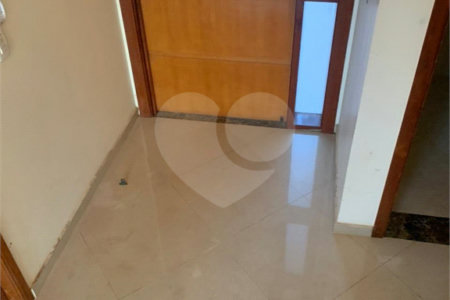 Casa a venda em Jundiaí com 4 Quartos, edícula completa e Terreno de 1.230 m²