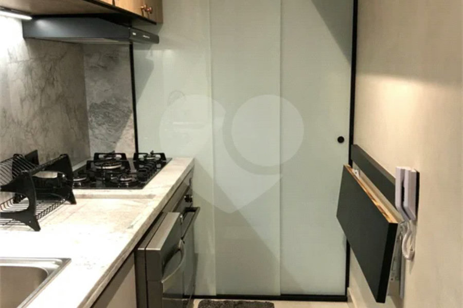 Apartamento à venda com 3 quartos, sendo 1 suíte, em Santo Amaro, São Paulo, SP