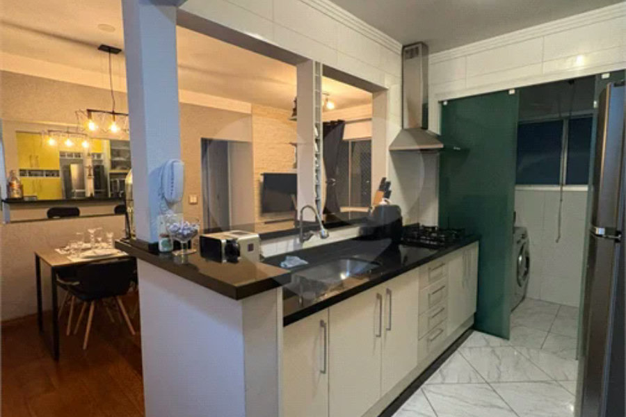 Apartamento reformado e mobiliado no Residência América - Venda - Parque Maria Domitila