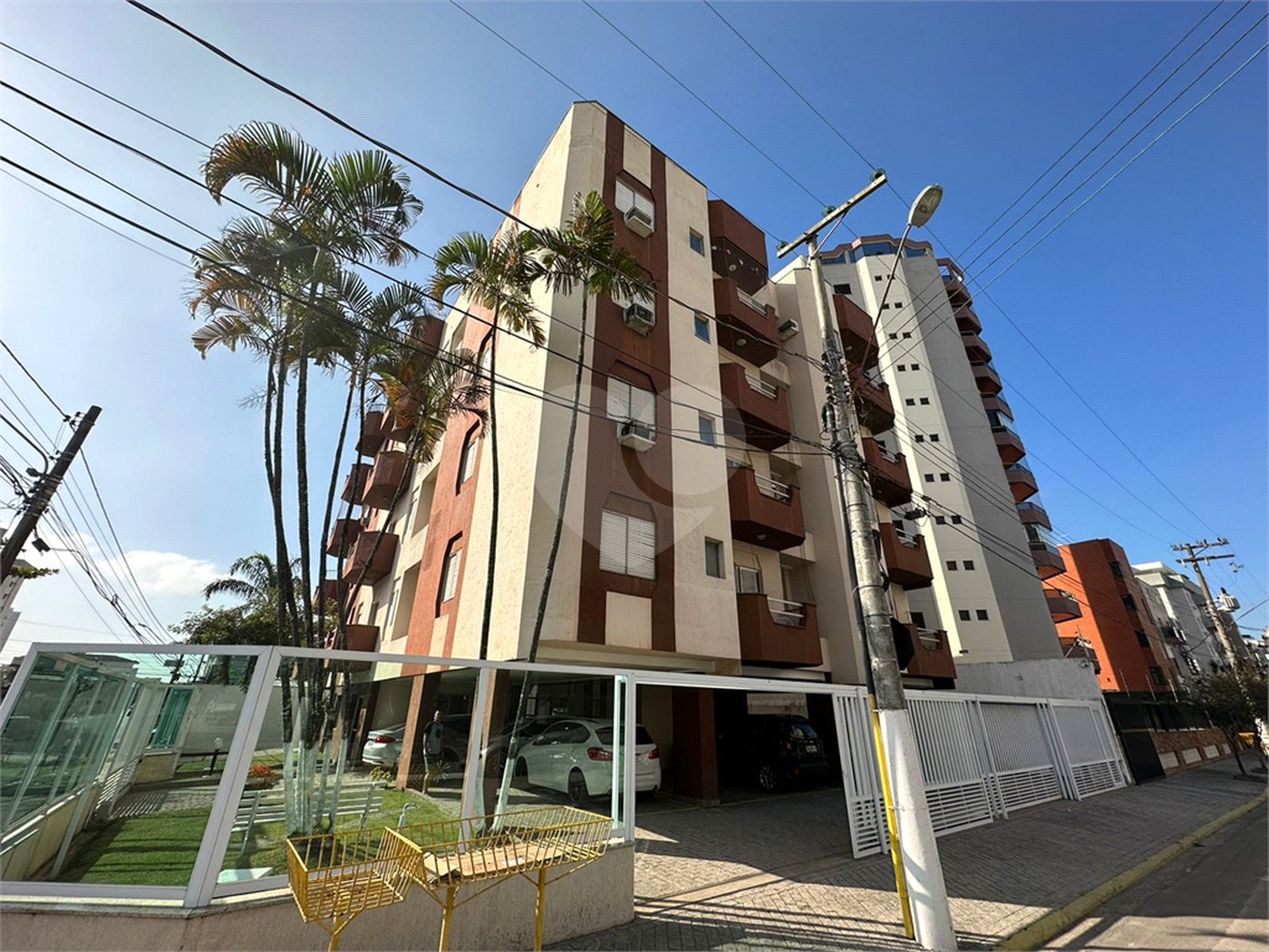 Apartamento para venda na Praia da Enseada em Guarujá/SP.