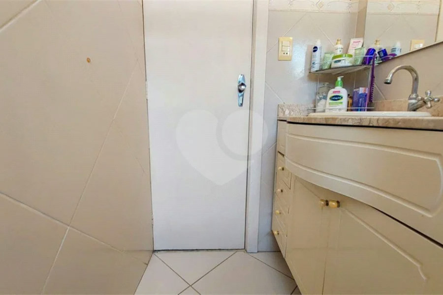 Casa à venda com 3 quartos, sendo 1 suíte,  em Vila Paulista, São Paulo, SP