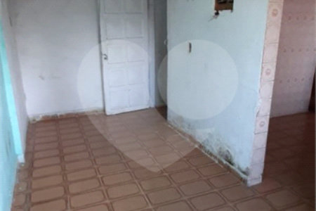 Sobrado á Venda no Ipiranga, 3 dormitórios, 2 vagas na garagem, reformado
