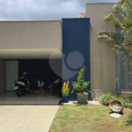 Casa em condomínio Alvorada em Araraquara com 3 dormitórios e piscina