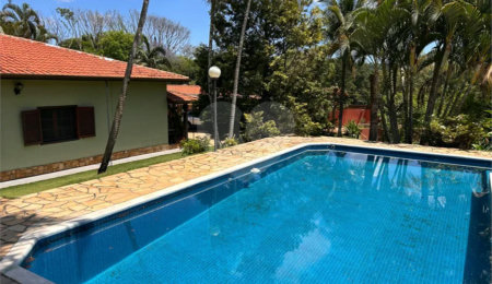 Casa à venda ou para alugar com 3 quartos, sendo 1 suíte,  no condomínio Recanto Florido, Vinhedo - SP