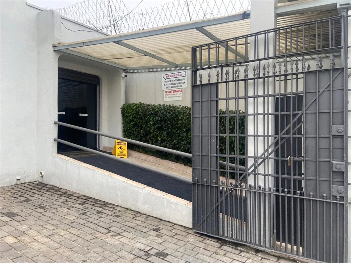SOBRADO A VENDA PARA FINS COMERCIAIS