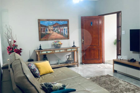 CASA TERREA NO CENTRO