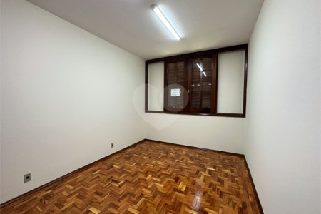 Casa térrea no Centro para venda ou locação