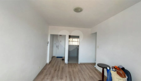 Apartamento à venda com 2 quartos em Sé, São Paulo, SP