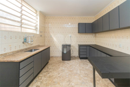 Sobrado à venda com 3 quartos, sendo 1 suíte, em Vila Mascote, São Paulo, SP