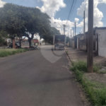Vende-se terreno com 2 casas no Vila Boa Vista I