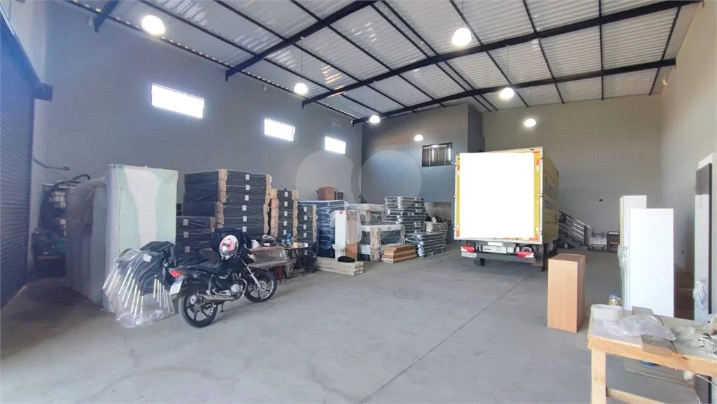 Galpão comercial para alugar em Piracicaba - SP.