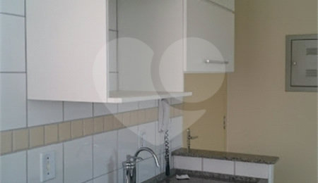 Apartamento à venda com 2 quartos em Vila Pelicano, São Carlos, SP