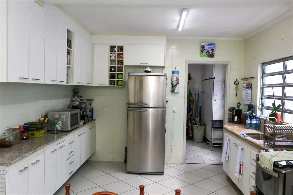 Sobrado à venda com 4 quartos, sendo 1 suíte,  em Vila Sônia, São Paulo, SP