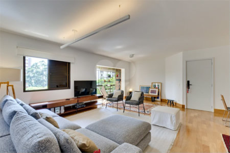 Apartamento à venda com 2 quartos, sendo 1 suíte,  em Campo Belo, São Paulo, SP