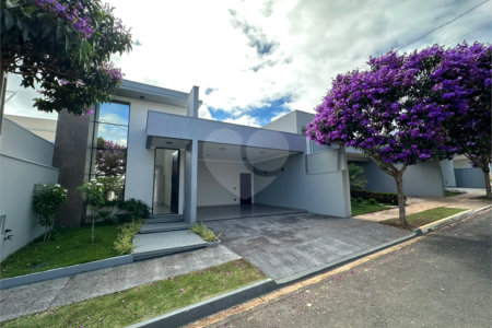 Casa à venda no Condomínio Faixa Azul - São Carlos/SP