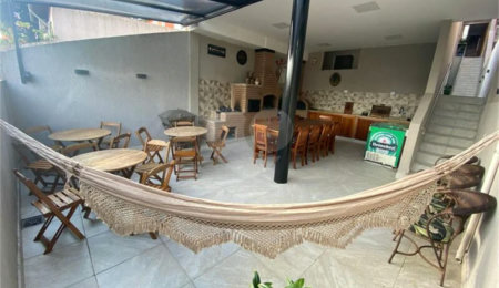 Sobrado à venda com 5 quartos, sendo 4 suítes,  em Jardim Prudência, São Paulo, SP