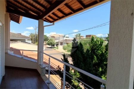 Casa à Venda de 5 dormitórios em São Carlos, no Residencial Eldorado