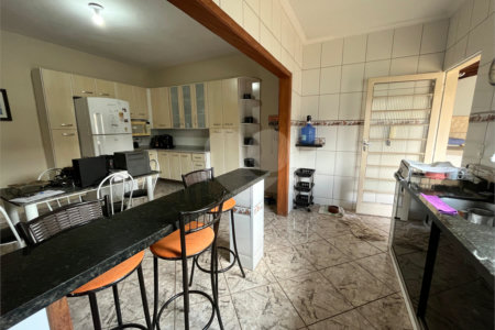 Casa a venda com 2 dormitórios na Vila São José
