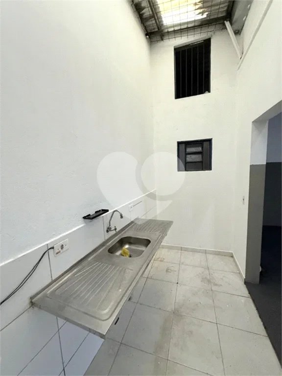 Salão Comercial para alugar no Bairro Água Branca