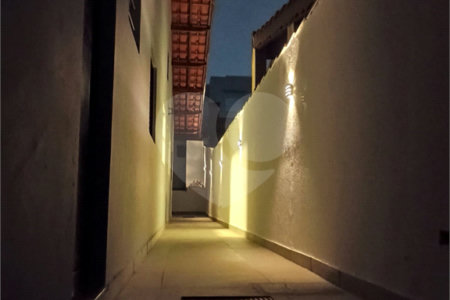Belíssimo Sobrado com 3 Quartos e 135m² A/C à Venda no Jardim Alvinópolis - Atibaia