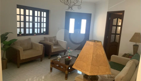 Casa à venda com 3 quartos, sendo 1 suíte,  no condomínio Villagio Capriccio, Louveira - SP
