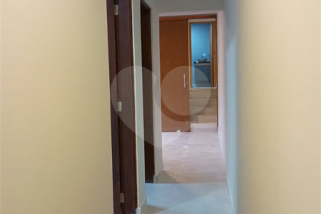 Belíssimo Sobrado com 3 Quartos e 135m² A/C à Venda no Jardim Alvinópolis - Atibaia