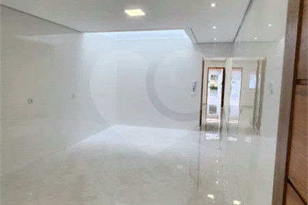 Sobrado Amplo 135m² - 3 Dorms (1 Suíte) `a venda na Vila Matilde /SP.
