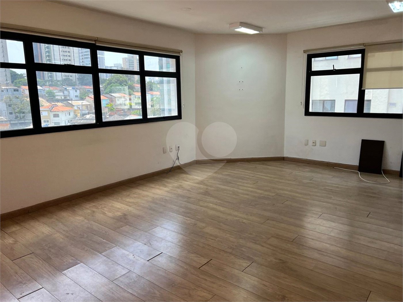 Sala Comercial - Bosque da Saúde