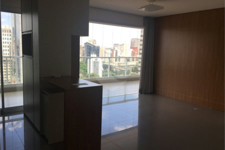 EXCELENTE APARTAMENTO PARA LOCAÇÃO NO ITAIM BIBI, 70 M2, 1 SUITE, 2 BANHEIROS, 2 VAGAS