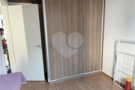 Apartamento com 2 dormitórios.