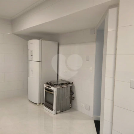 Belíssimo apartamento de 168,62m² no Belenzinho todo reformado com 3 dorm e 2 vagas .Aceita Permuta