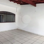 Casa com 180m², 3 dormitórios, 1 vaga, à venda na Vila Scarpelli em Santo André.