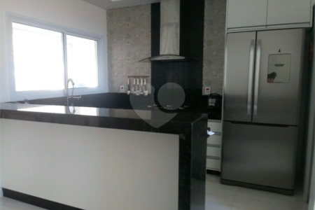 Sua nova casa com piscina e área gourmet te espera! no Golden Park em Hortolandia