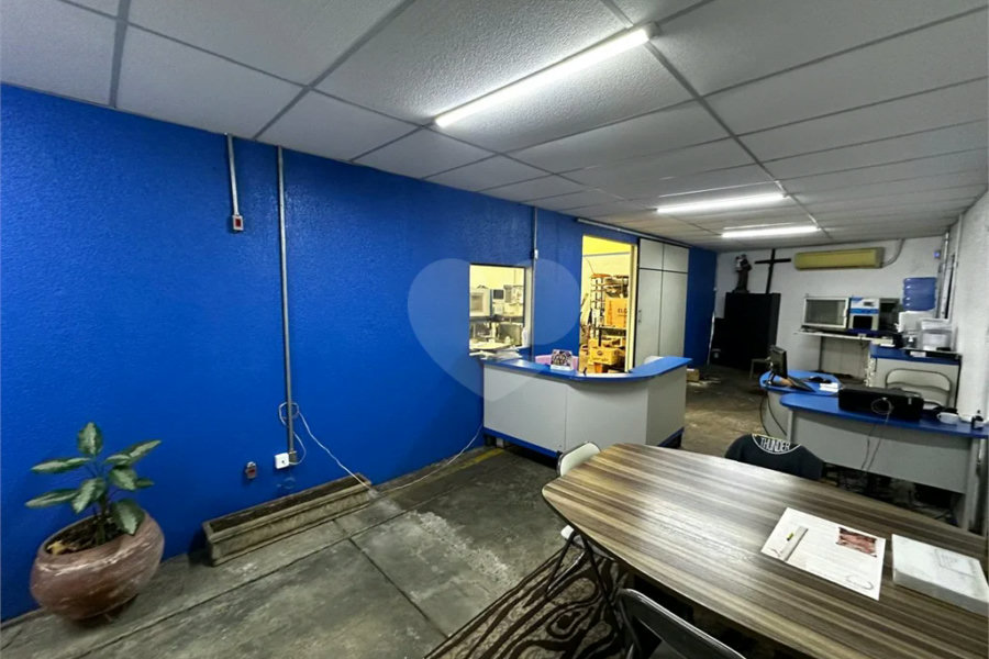 Barracão Comercial à Venda em Piracicaba/SP.