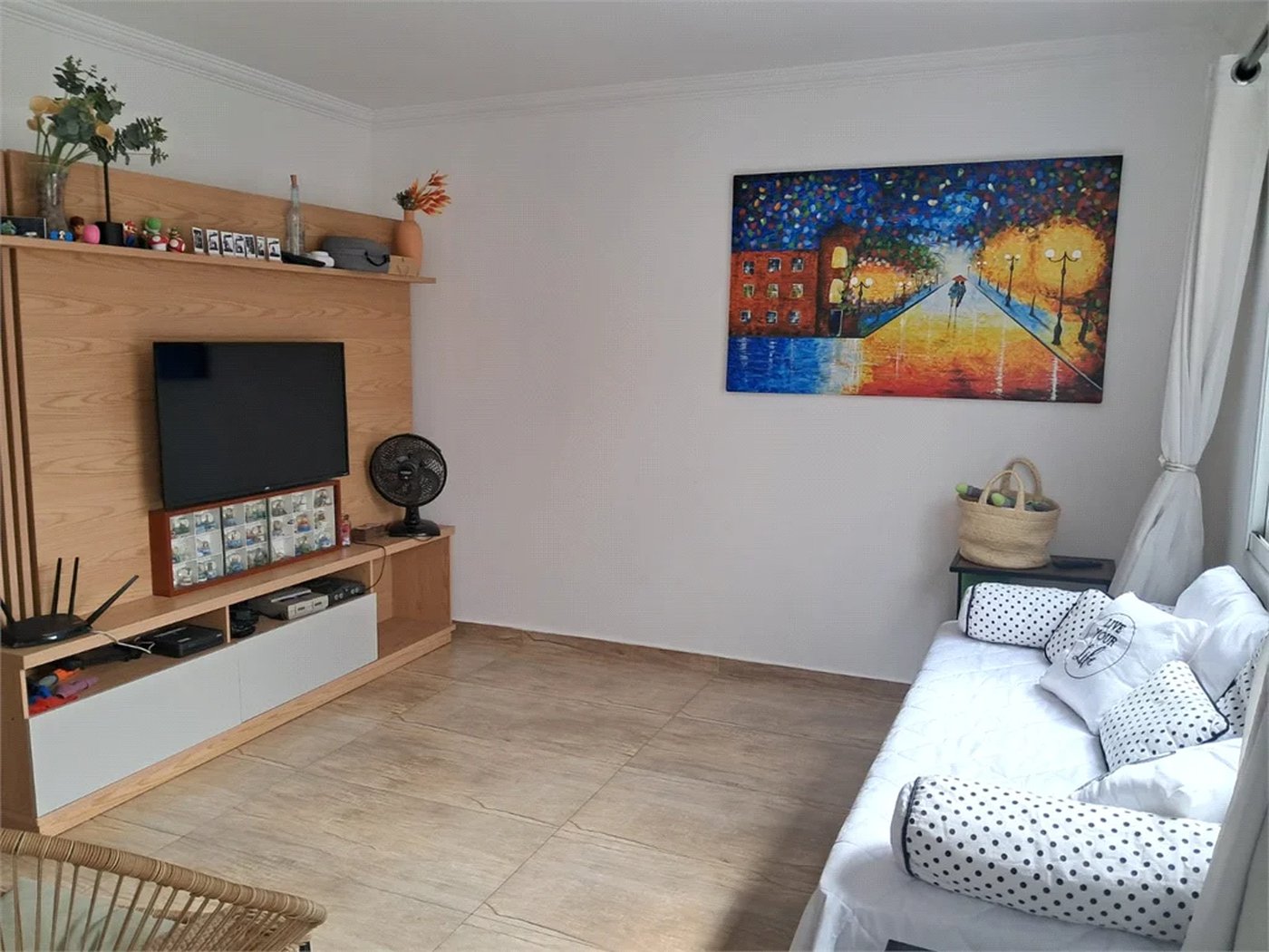 Casa à venda com 4 quartos, sendo 1 suíte,  no condomínio Villas IV, São Paulo - SP