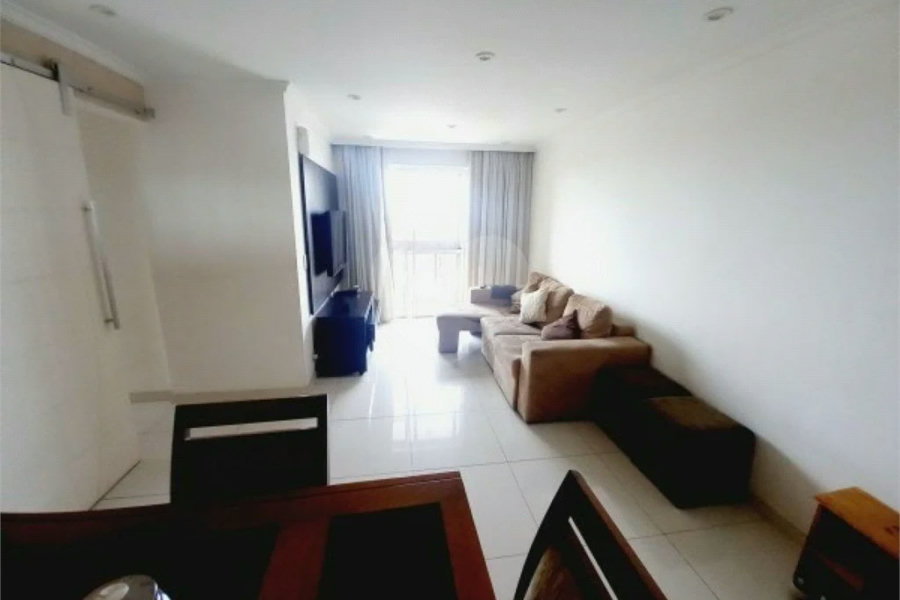 Apartamento à venda com 3 quartos, sendo 1 suíte, em Vila Santa Catarina, São Paulo, SP