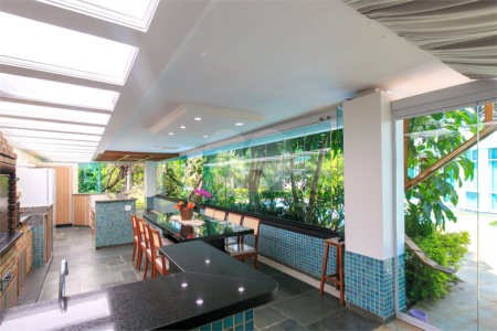 Casa Térrea à venda com 4 suítes em Jardim Marajoara, São Paulo, SP