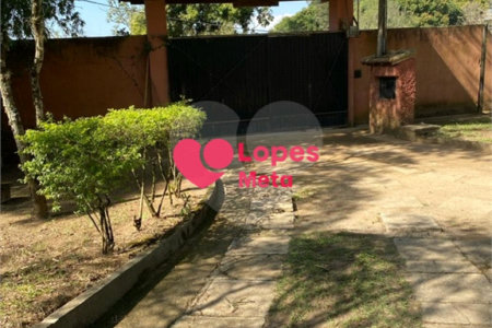SITIO A VENDA, 33.000,OOM² COM 3 DORMITORIOS 1 SENDO SÚITE, 2 BANHEIROS, BAIRRO BOA VISTA, CAÇAPAVA