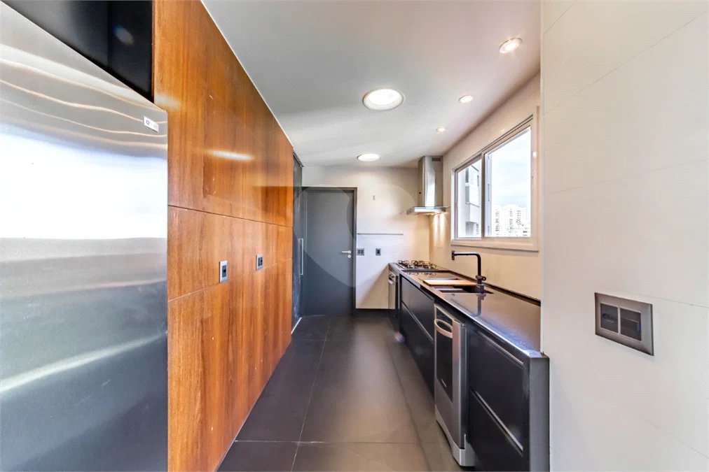 Vila Clementino - 161 m² | 2 dormitórios, com possibilidade de 3 | suíte master | 3 vagas | depósito