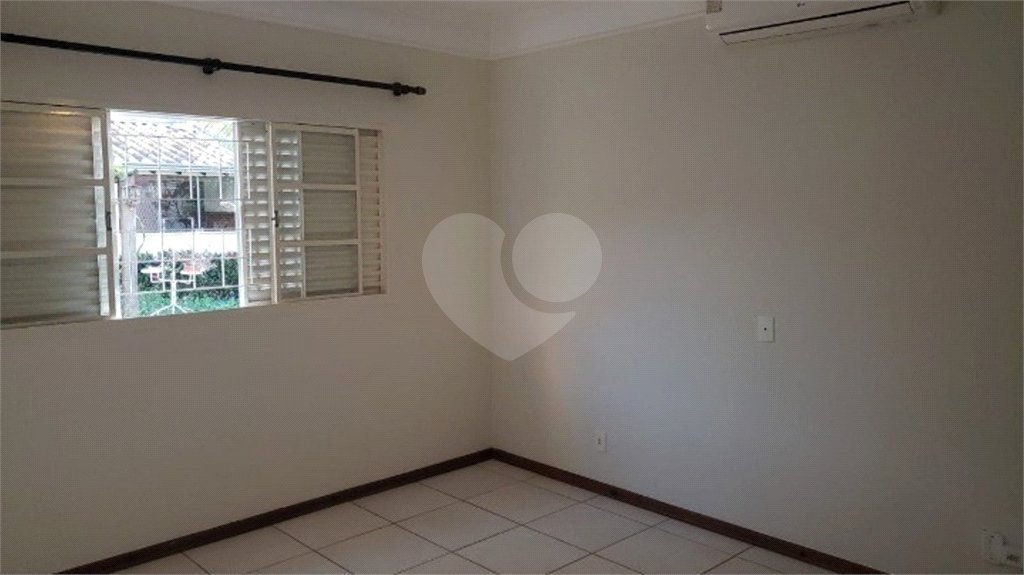 Casa com 4 Quartos para alugar - Residencial Samambaia